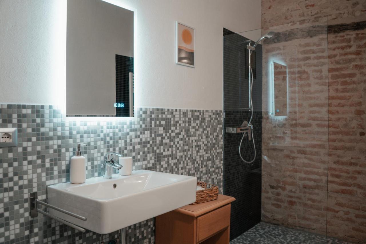 Appartamento Centro Storico Recinto Dei Nobili 2-Private Parking Asti Esterno foto