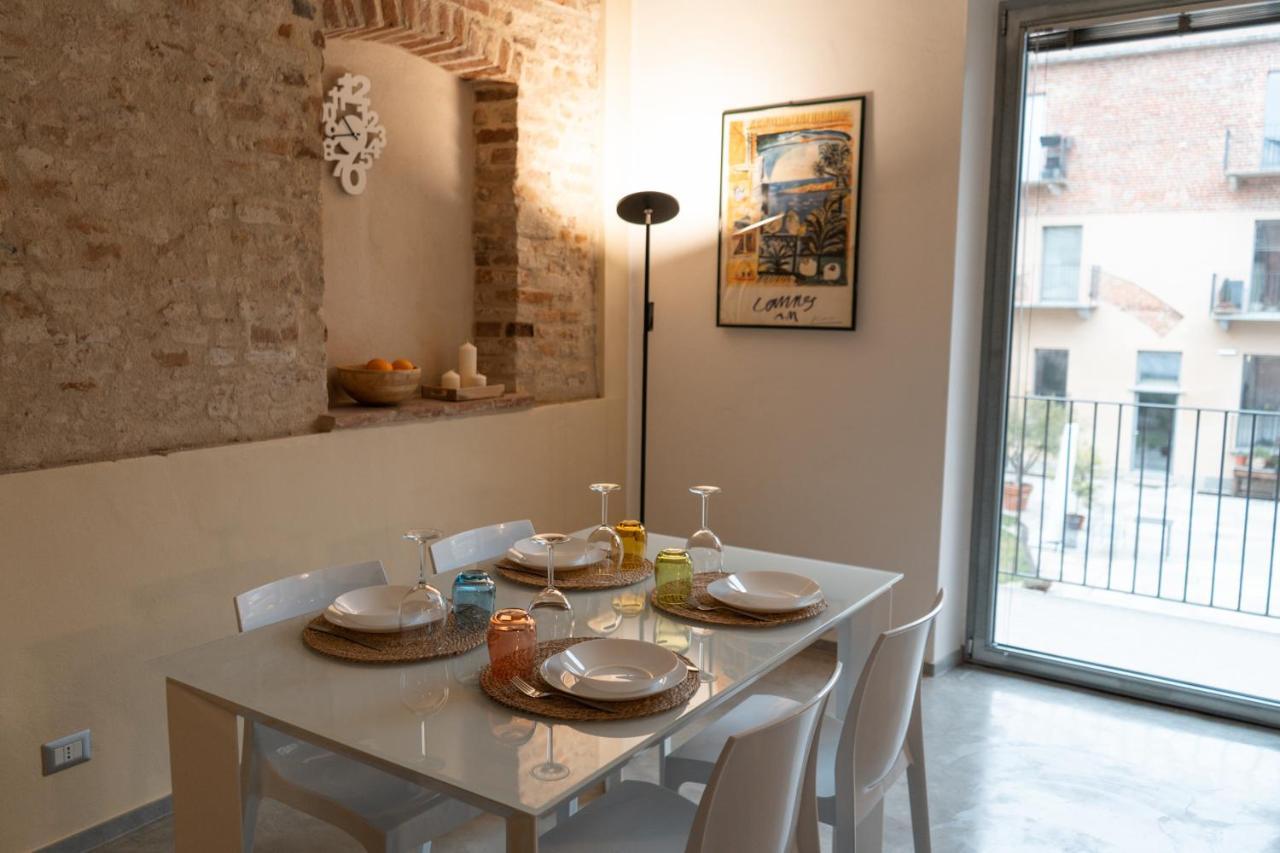 Appartamento Centro Storico Recinto Dei Nobili 2-Private Parking Asti Esterno foto